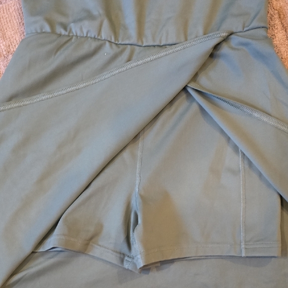 All In Motion Athletic Bundle - Picture 9 of 11